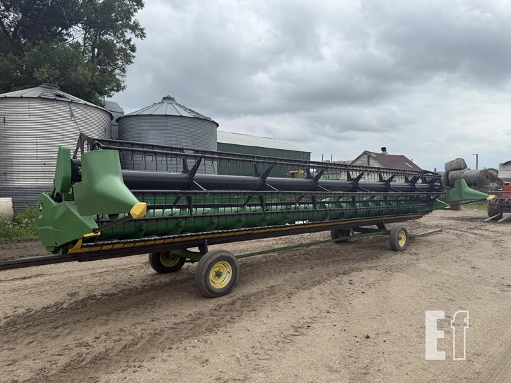 2010-john-deere-635f-image-2
