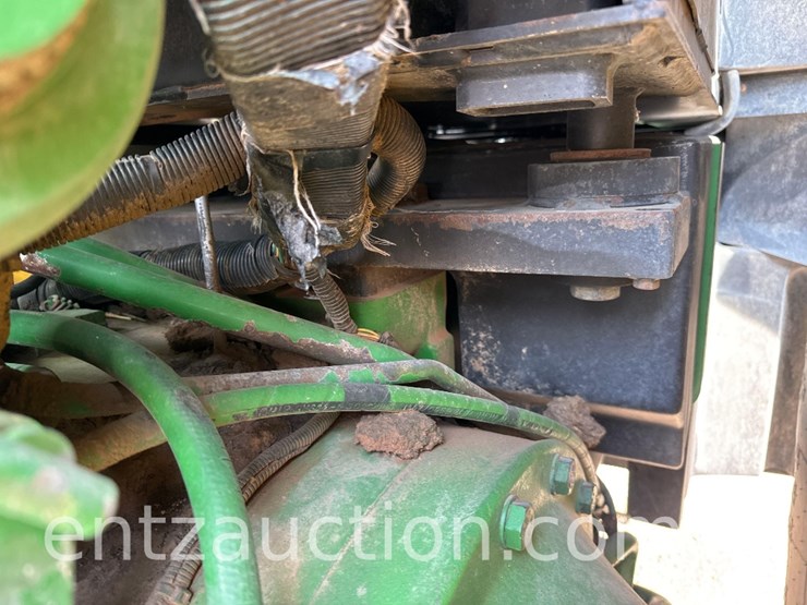 2005-john-deere-8320-image-49