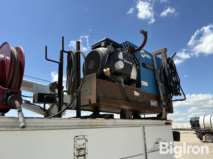 2002-international-durastar-4300-image-18