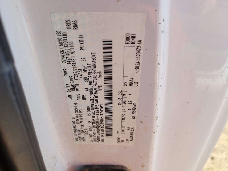 2017-ford-f150-image-14