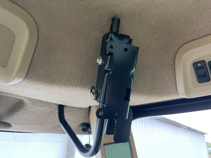 2011-john-deere-9770-sts-image-77