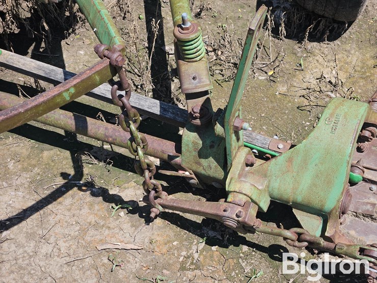 john-deere-37-image-11