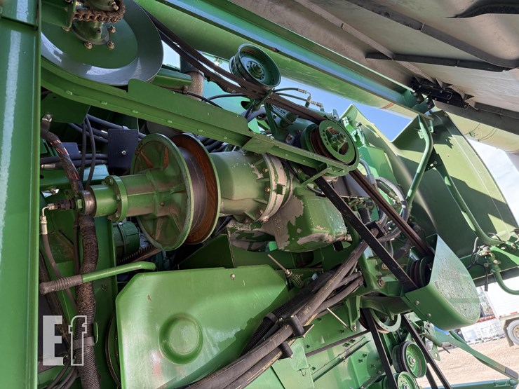 2002-john-deere-9560-sts-image-39