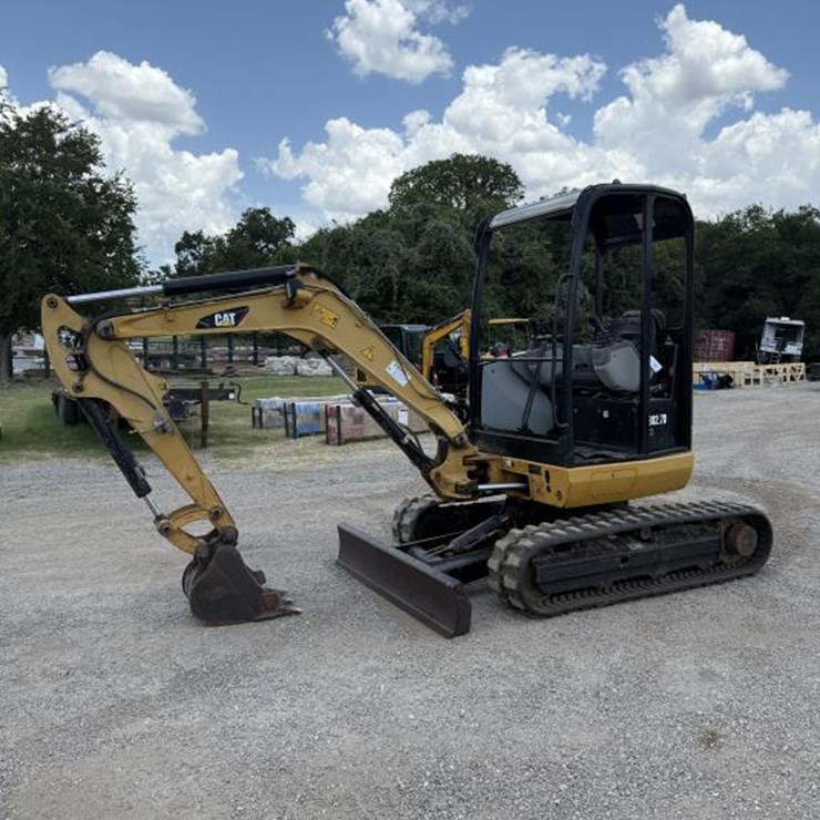 CATERPILLAR 302.7D