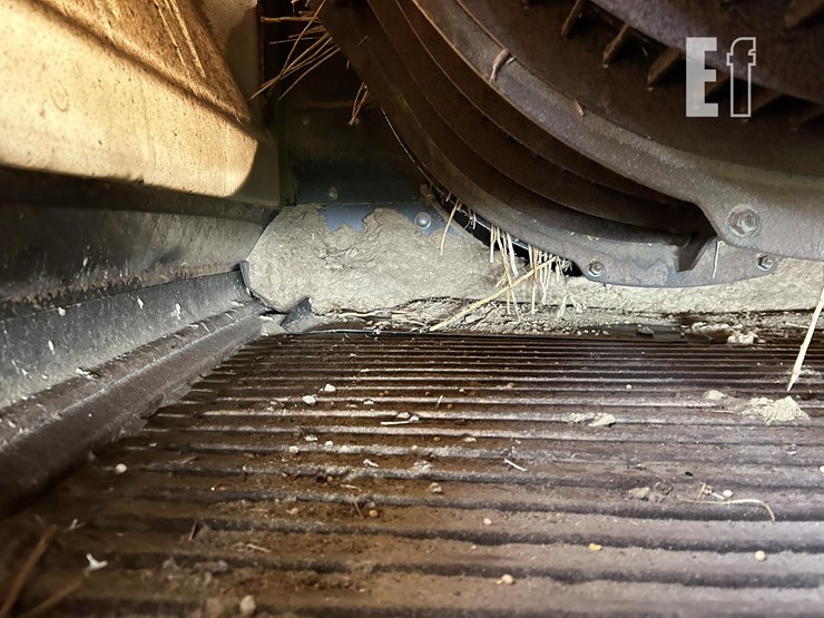 2007-case-ih-7010-image-22