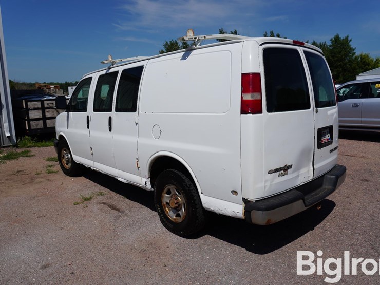 2004-chevrolet-express-1500-image-7