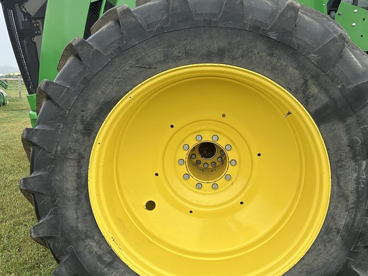 2017-john-deere-9620r-image-18