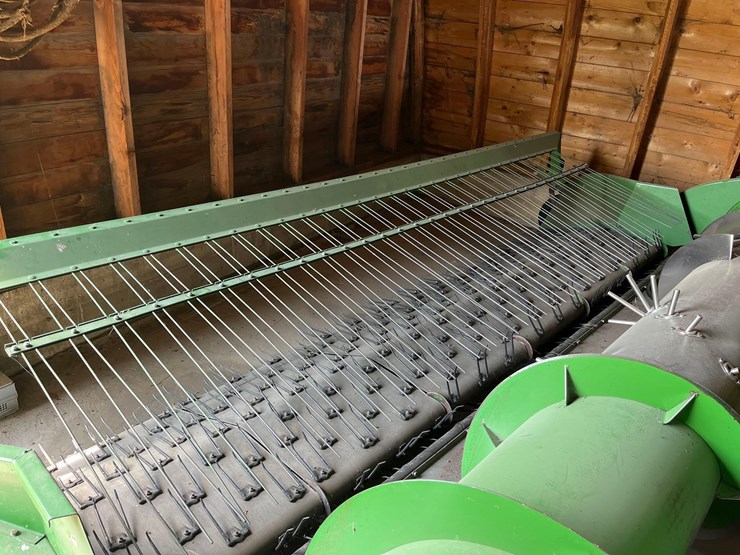 john-deere-212-image-5