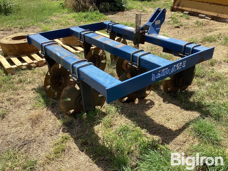 blu-jet-track-master-image-5