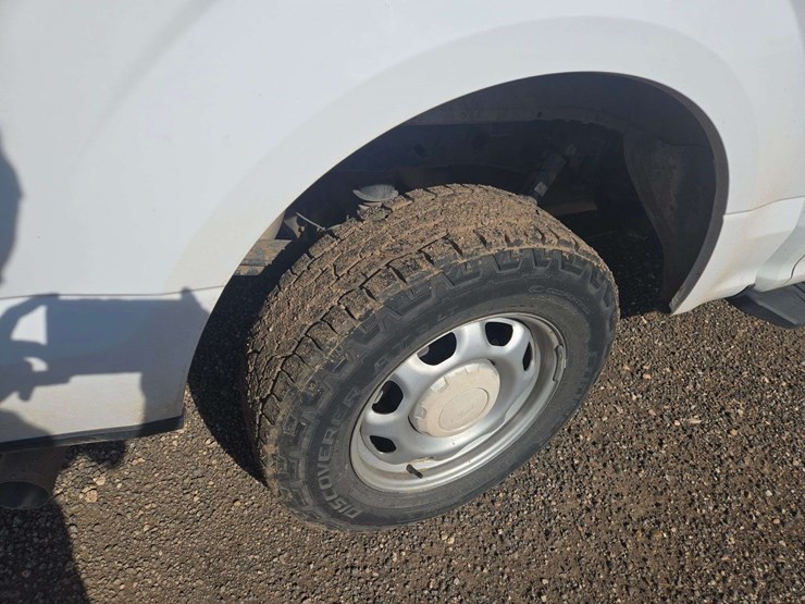 2015-ford-f150-xlt-image-8