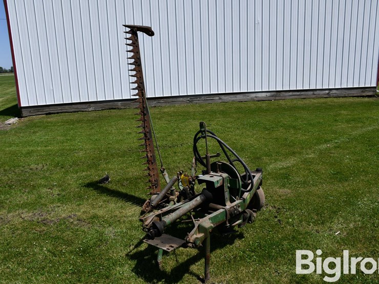 john-deere-7-image-1