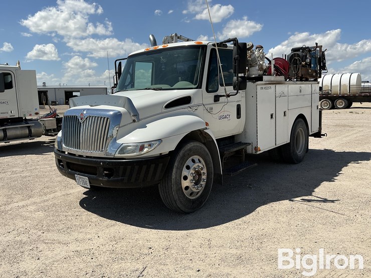 2002-international-durastar-4300-image-1