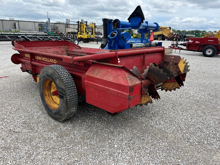 new-holland-520-image-7