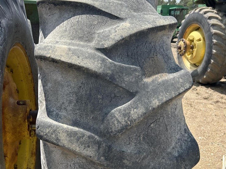 1977-john-deere-8630-image-14