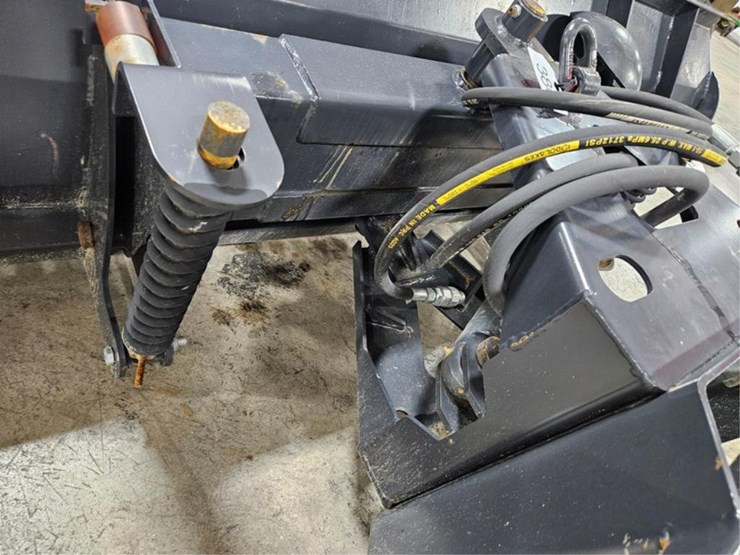 #380-•-new-jct-skid-steer-dozer-blade-image-12