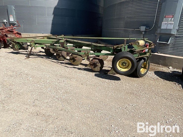 john-deere-1350-1450-image-5