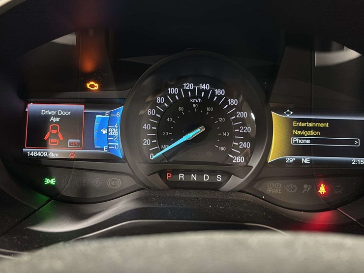 2017-ford-edge-image-22