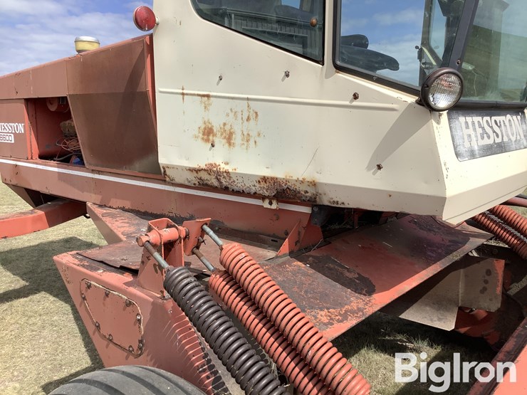 hesston-6600-image-12
