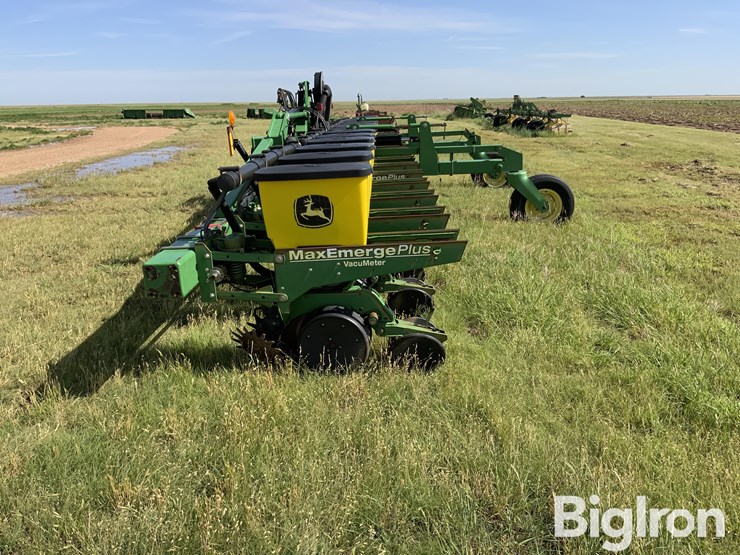 2002-john-deere-1720-image-8