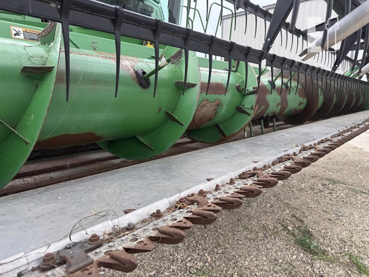john-deere-635f-image-12