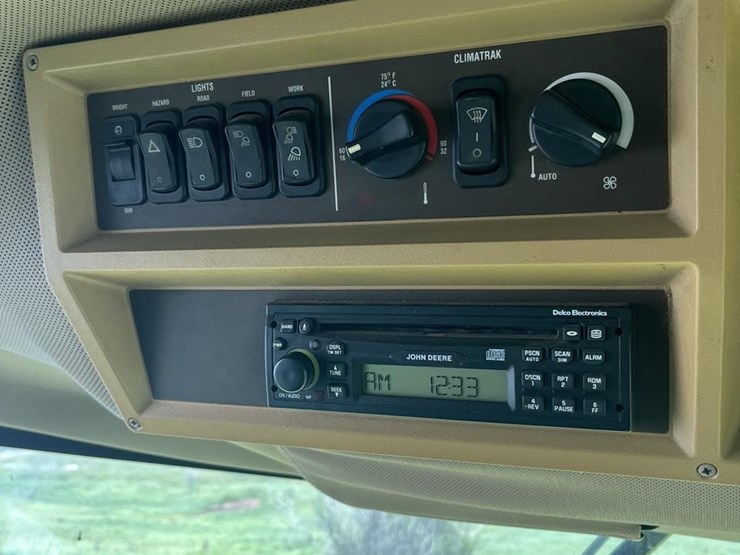 2001-john-deere-9650-sts-image-30