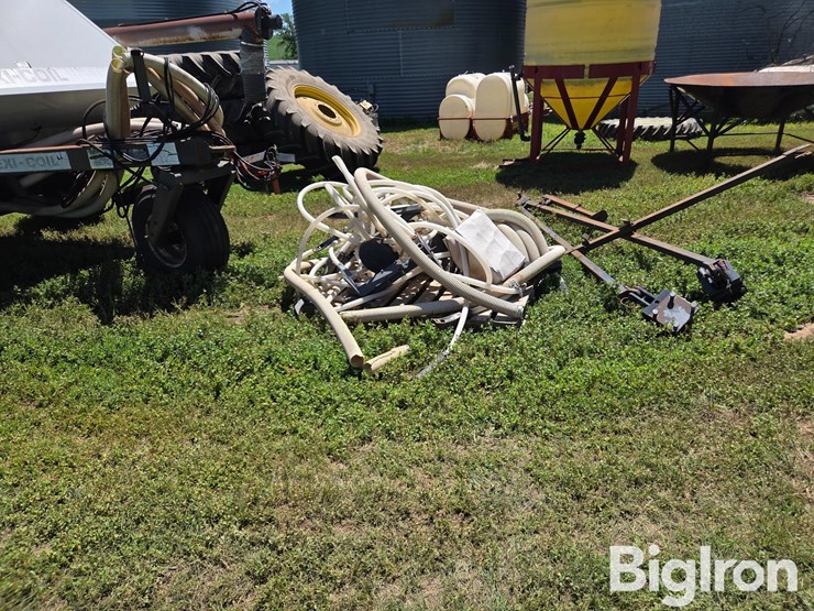 flexi-coil-g1110.b0-m04696-air-seed/caddy-image-4