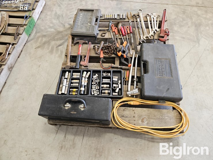 pallet-of-misc.-tools,-parts,-&-fasteners-image-3