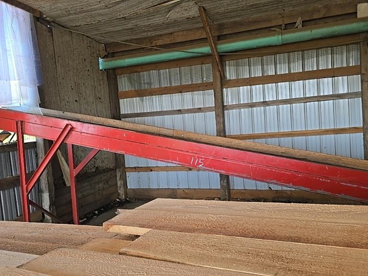 #115-•-roll-case-with-conveyor-and-side-transfer-deck-image-12