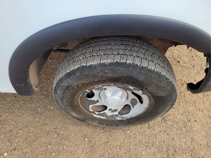 2002-ford-f150-xl-image-15