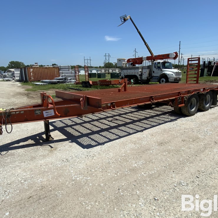 2001 Duo Lift T258-85BT3 T/A Deckover Flatbed Trailer