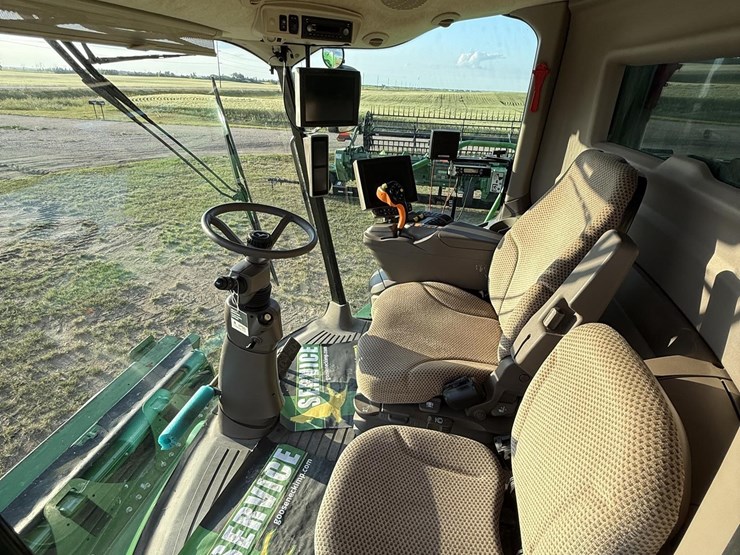 2021-john-deere-s780-image-90