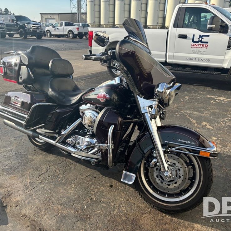 2006 Harley Davidson (DR11911)