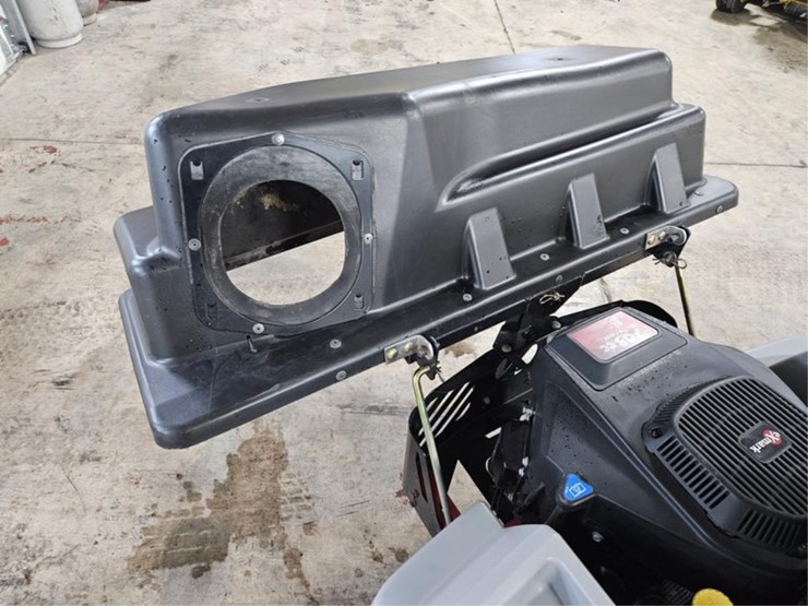 #378-•-exmark-zero-turn-mower-image-12