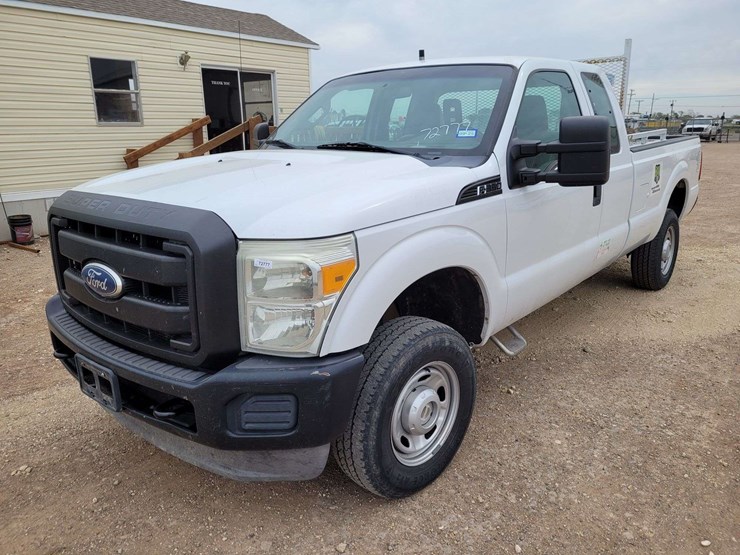 2011-ford-f350-image-1