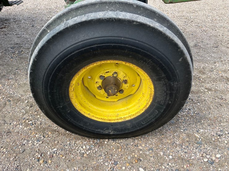 1981-john-deere-4240-image-10