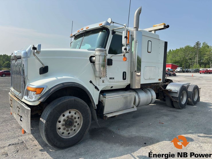 2019-international-hx520-image-1