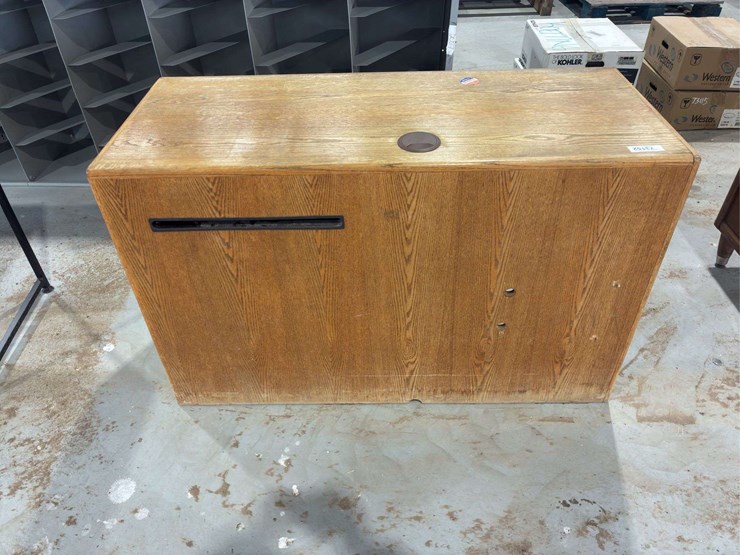wooden-desk-image-5