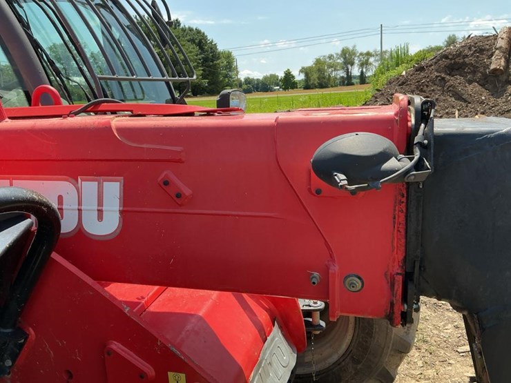 2016-manitou-mlt840-115-ps-image-26