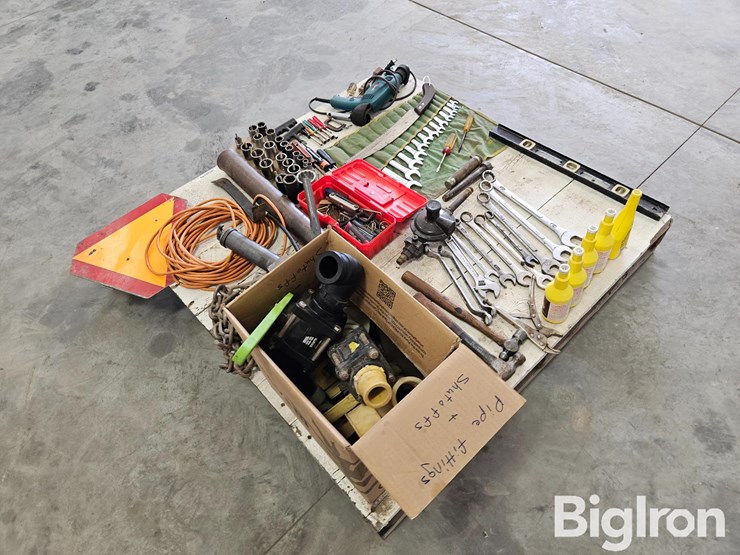 pallet-of-misc.-tools,-parts,-&-fasteners-image-6