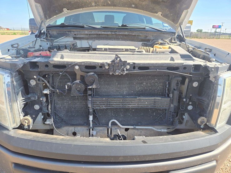 2014-ford-f150-image-24