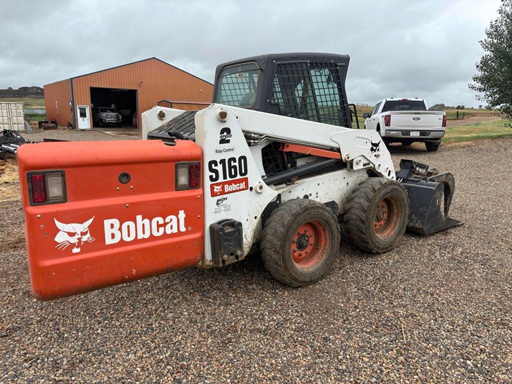 2016-bobcat-s160-image-2