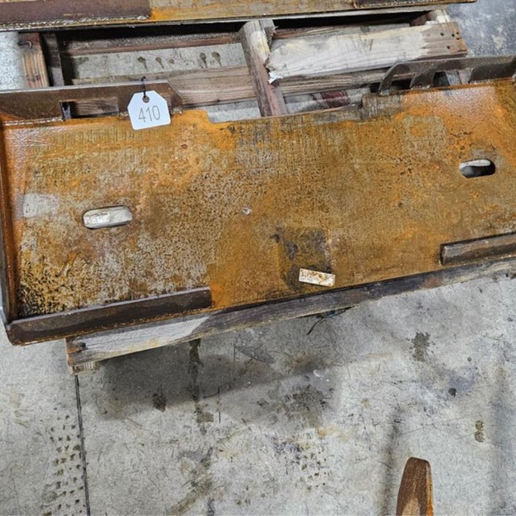 #410 • New Kit Skid Steer Face Plate