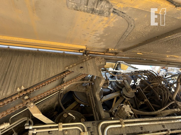 2012-claas-lexion-750tt-image-17