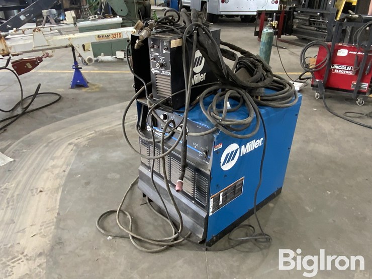 miller-gold-star-302-stick-welder-image-1