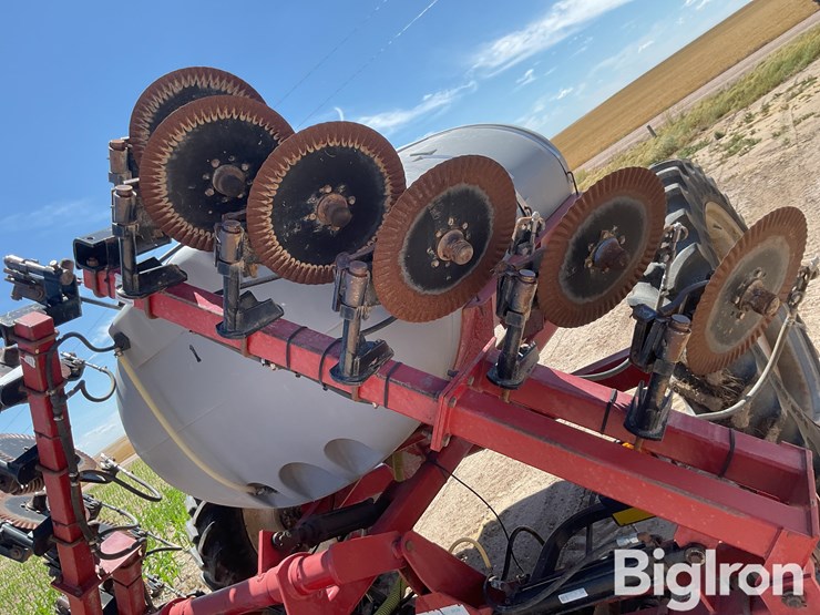 case-ih-2800-image-14