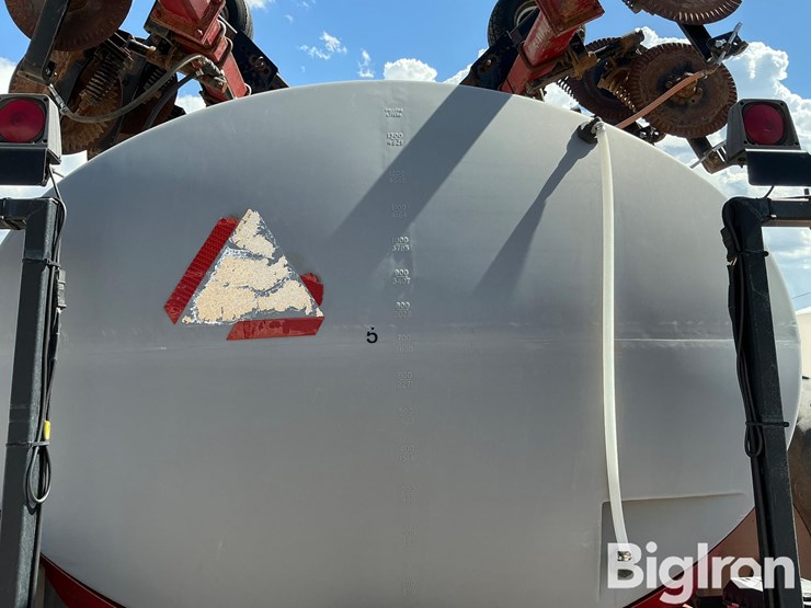 case-ih-2800-image-12