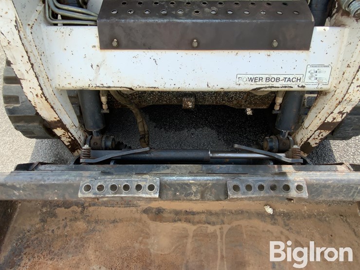 2009-bobcat-t190-image-18