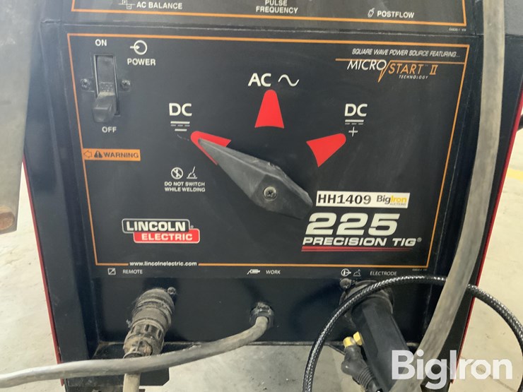 lincoln-electric-precision-tig-225-welder-image-11