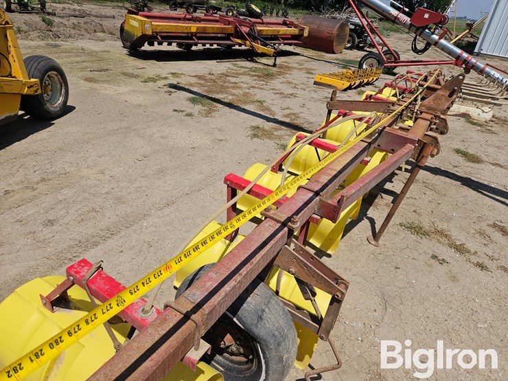 3-pt-hooded-row-crop-sprayer-image-15