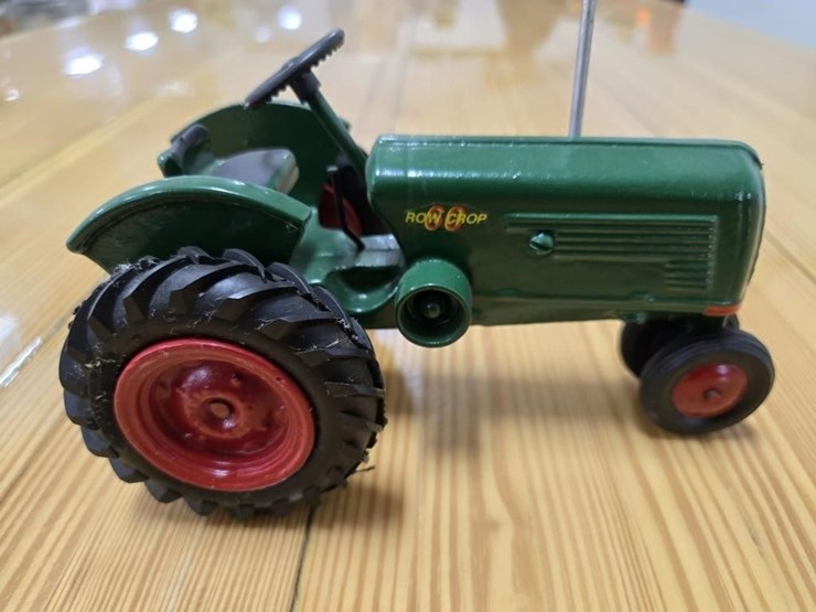 oliver-60-image-2